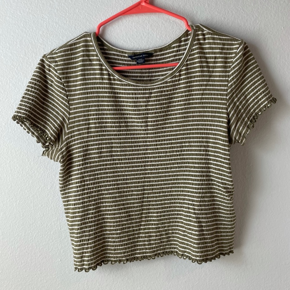 American Eagle Lettuce edge top, size m